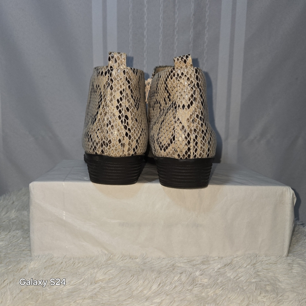 Anneleise Snake Pattern Ankle Booties Size 9m - image 4